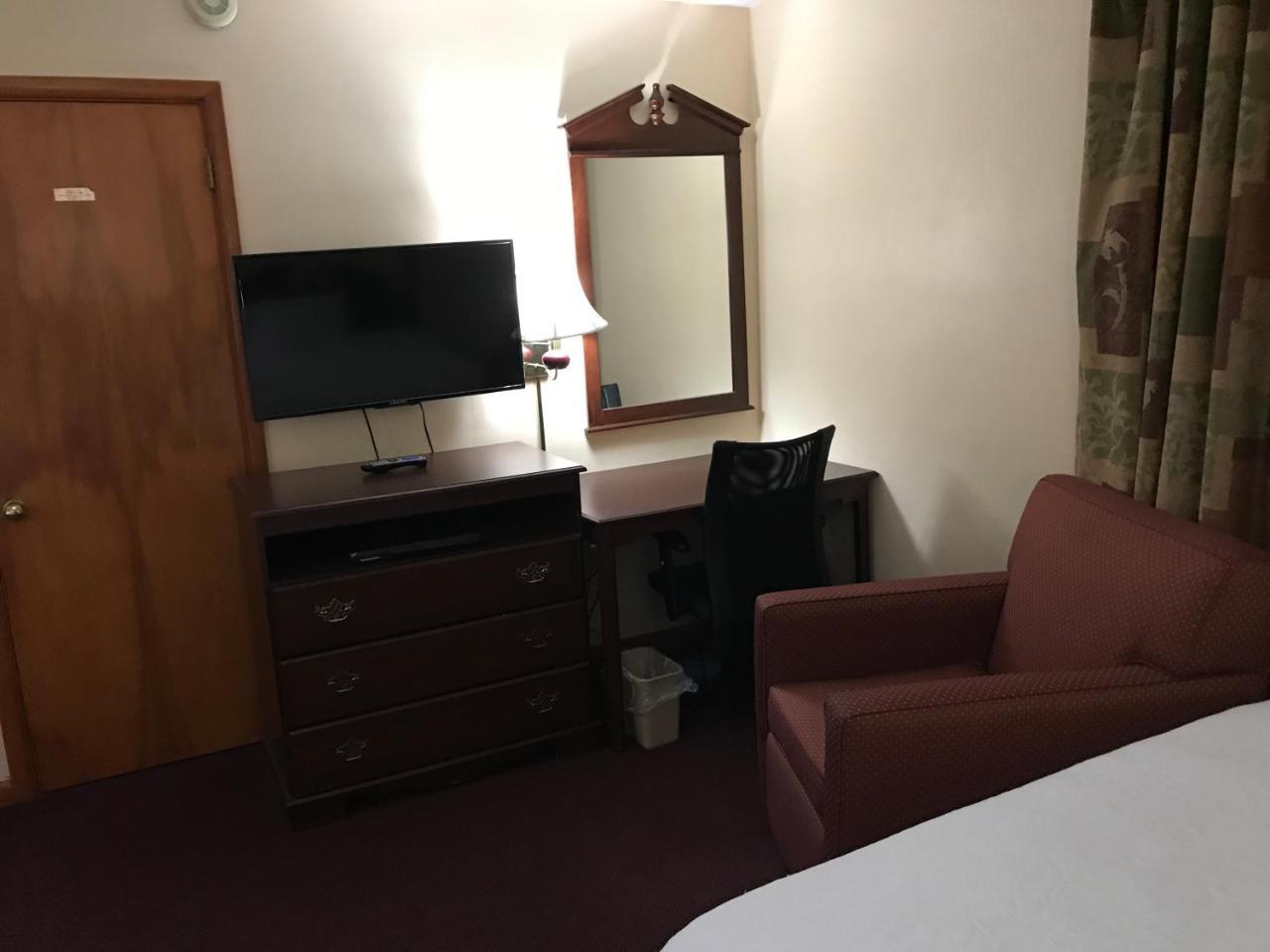 Motel Town House Bedford Bagian luar foto